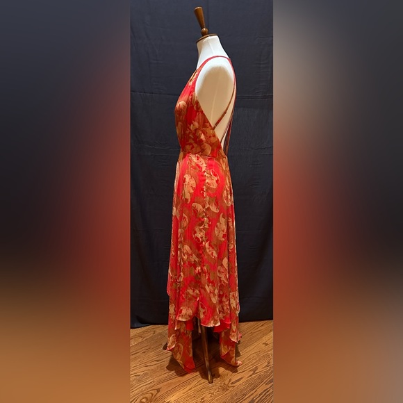 NWT HALSTON HERITAGE
Strappy Handkerchief-Hem Maxi Dress SZ 8 - Picture 4 of 11